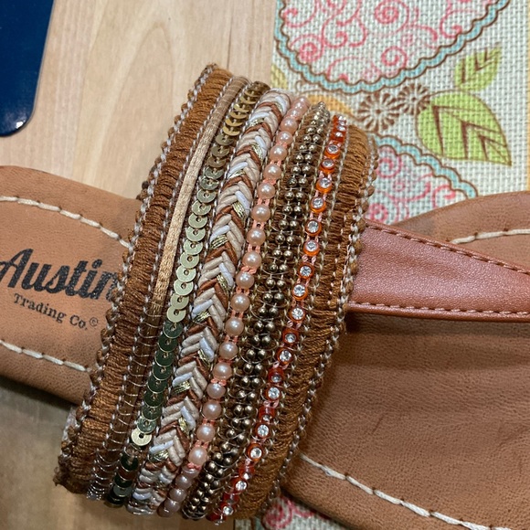 Lady’s Sandals - Picture 3 of 3